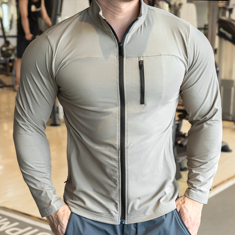 Abbigliamento ad asciugatura r - Running Gear Jacket recensione e prezzo