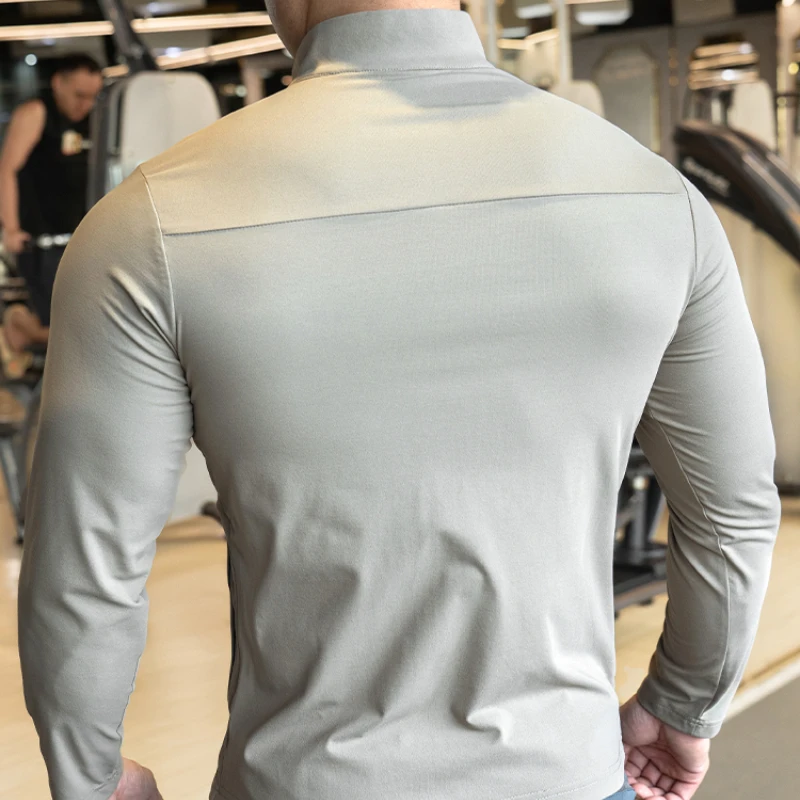 Abbigliamento ad asciugatura r - Running Gear Jacket recensione e prezzo