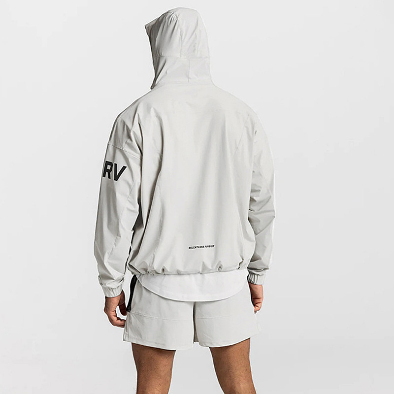 Giacca da Corsa con Cappuccio  - Running Gear Jacket recensione e prezzo