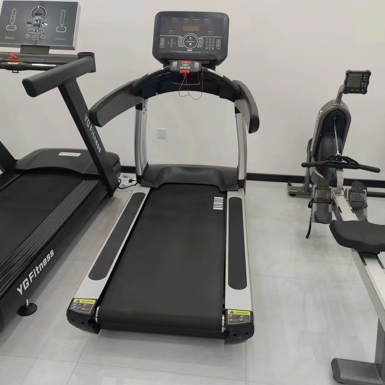 Tapis Roulant Elettrico Profes - Running Gear Equipment recensione e prezzo