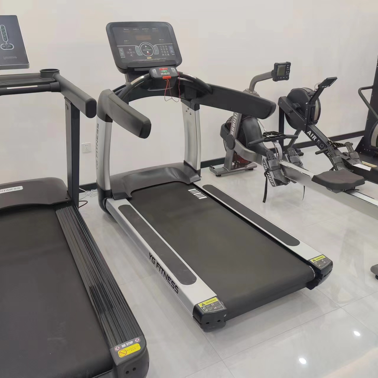 Tapis Roulant Elettrico Profes - Running Gear Equipment recensione e prezzo